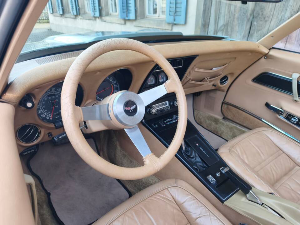 Image 12/23 of Chevrolet Corvette Stingray (1977)