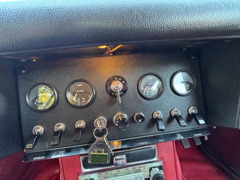 Immagine 50/52 di Jaguar Type E 4.2 (1965)