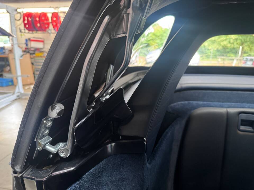 Image 12/19 of Mercedes-Benz SL 500 (1993)