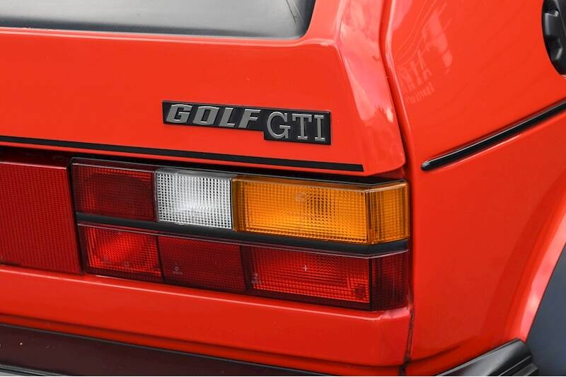 Image 18/36 de Volkswagen Golf Mk I GTI 1.8 (1983)