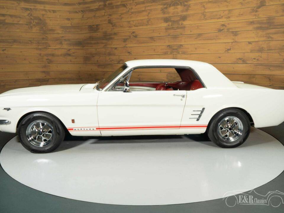 Image 16/19 of Ford Mustang GT (1966)