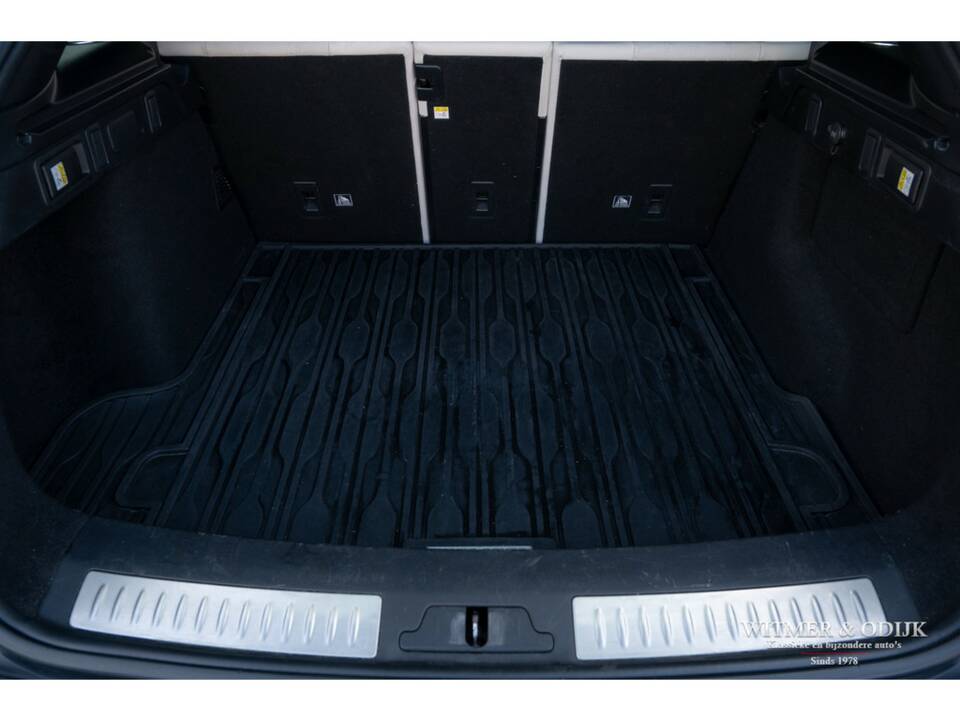 Afbeelding 25/26 van Land Rover Range Rover Velar P250 (2017)