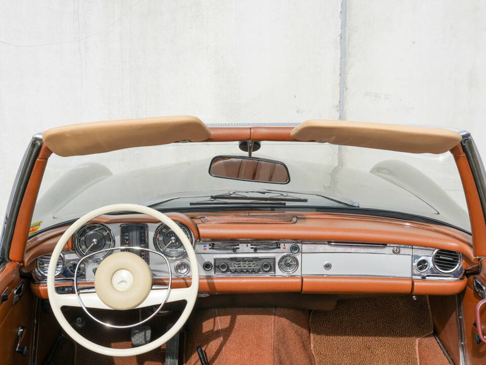 Imagen 10/41 de Mercedes-Benz 280 SL (1971)