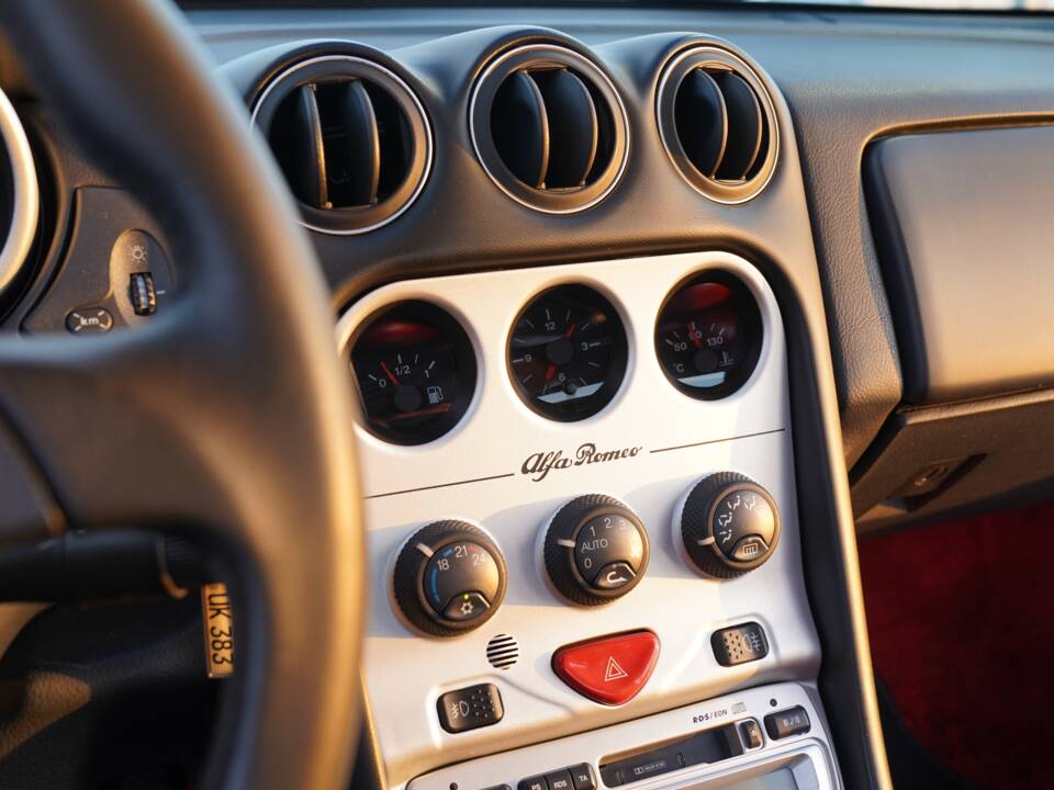 Imagen 18/90 de Alfa Romeo GTV 2.0 Twin Spark (1998)