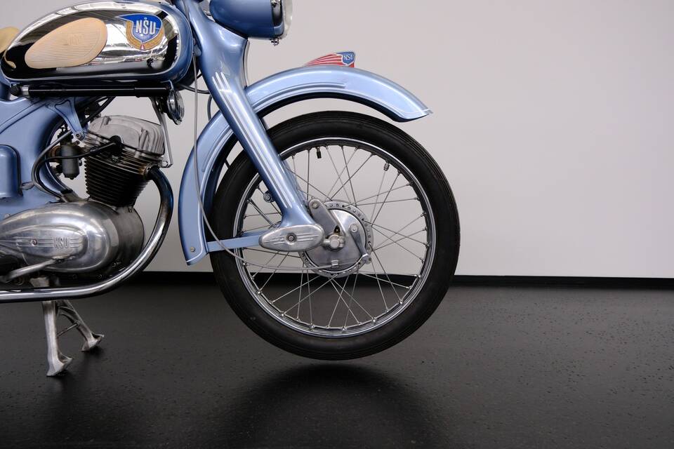 Immagine 2/76 di NSU Superfox (1956)