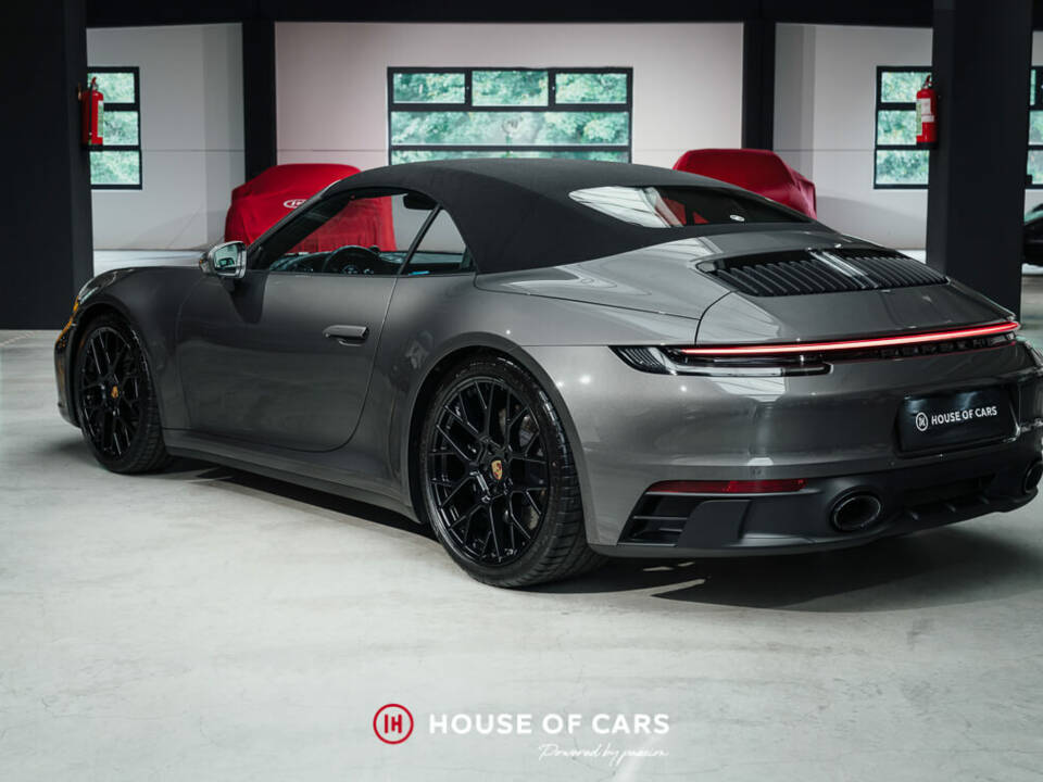 Image 9/25 of Porsche 911 Carrera 4 GTS (2023)