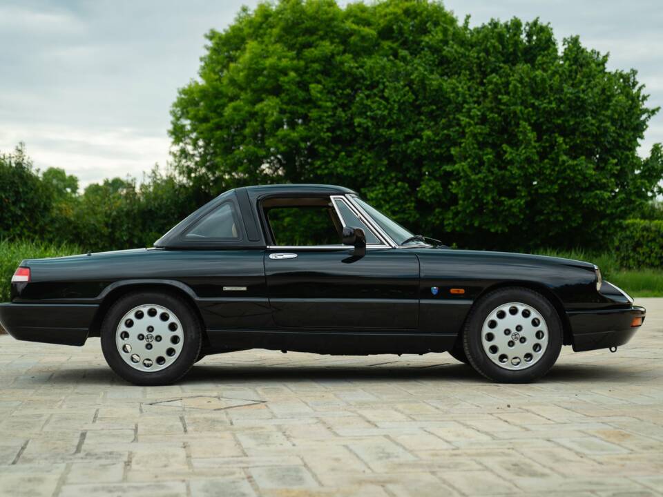 Image 5/50 of Alfa Romeo 2.0 Spider (1991)
