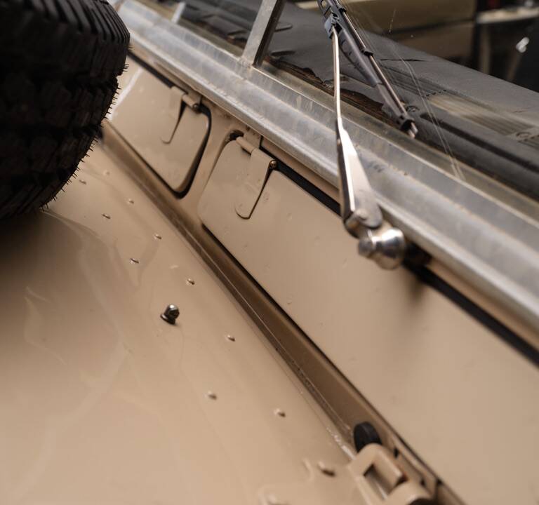 Image 11/30 de Land Rover 109 (1979)