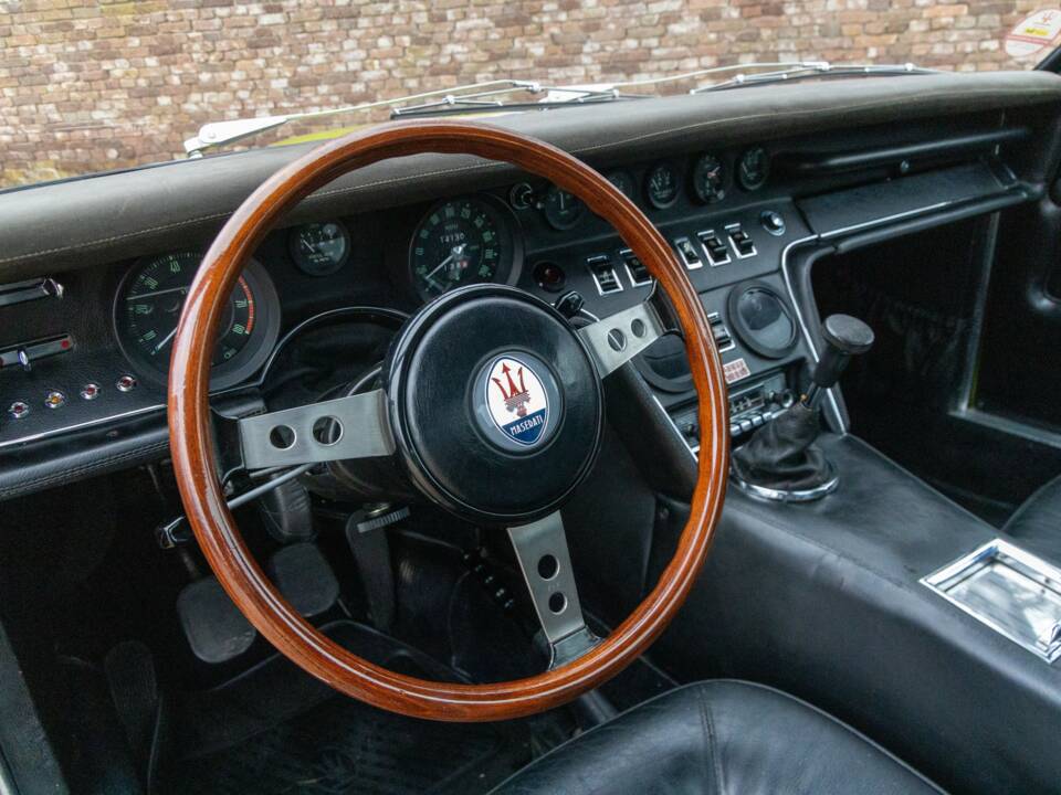 Image 37/50 of Maserati Ghibli (1970)