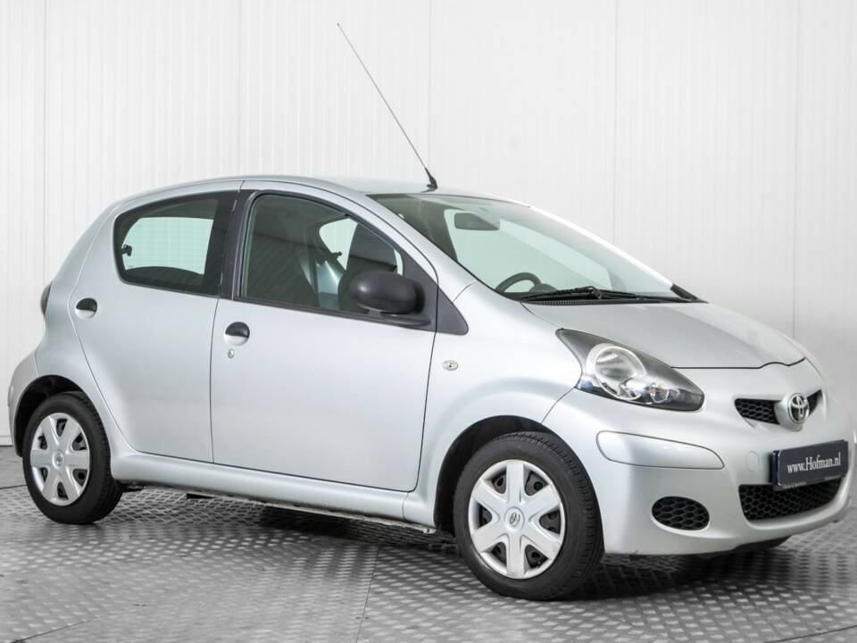 Image 5/48 of Toyota Aygo (2010)