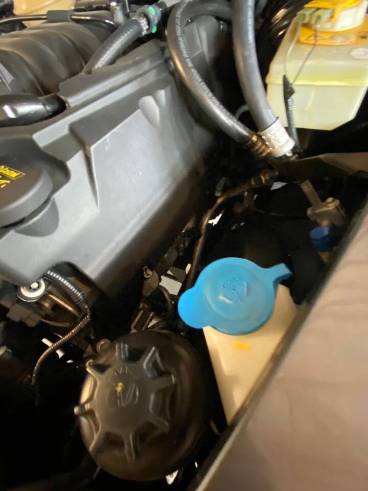 Afbeelding 36/43 van Land Rover Defender 90 Works V8 &quot;70th Edition&quot; (2018)