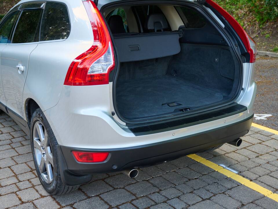 Image 9/50 de Volvo XC60 T5 (2012)