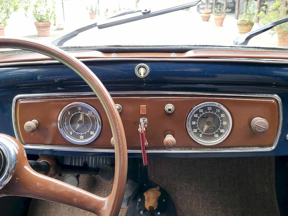 Immagine 26/46 di FIAT 500 C Topolino (1951)