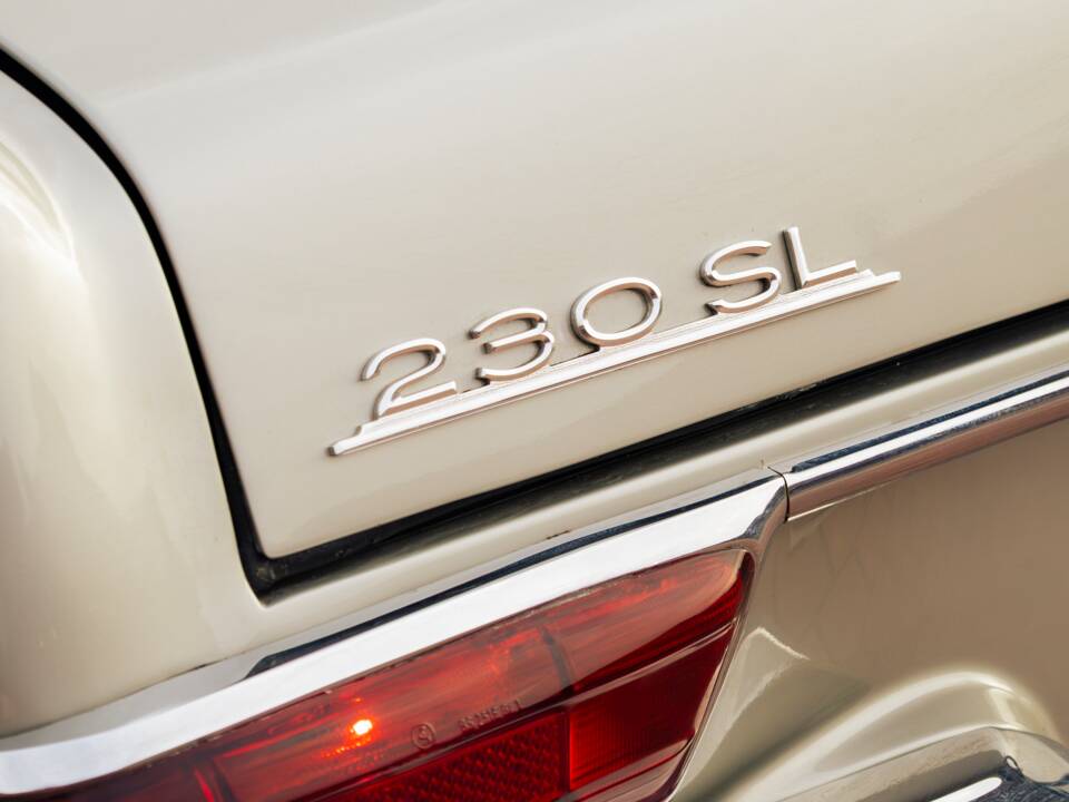 Image 16/20 de Mercedes-Benz 230 SL (1965)