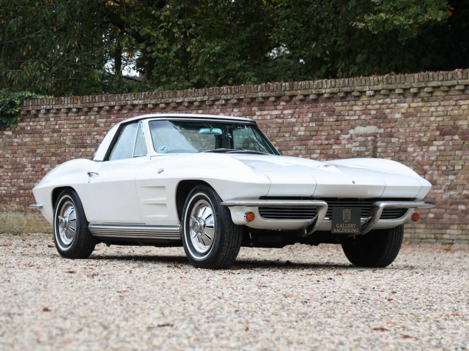 Imagen 38/50 de Chevrolet Corvette Sting Ray Convertible (1964)