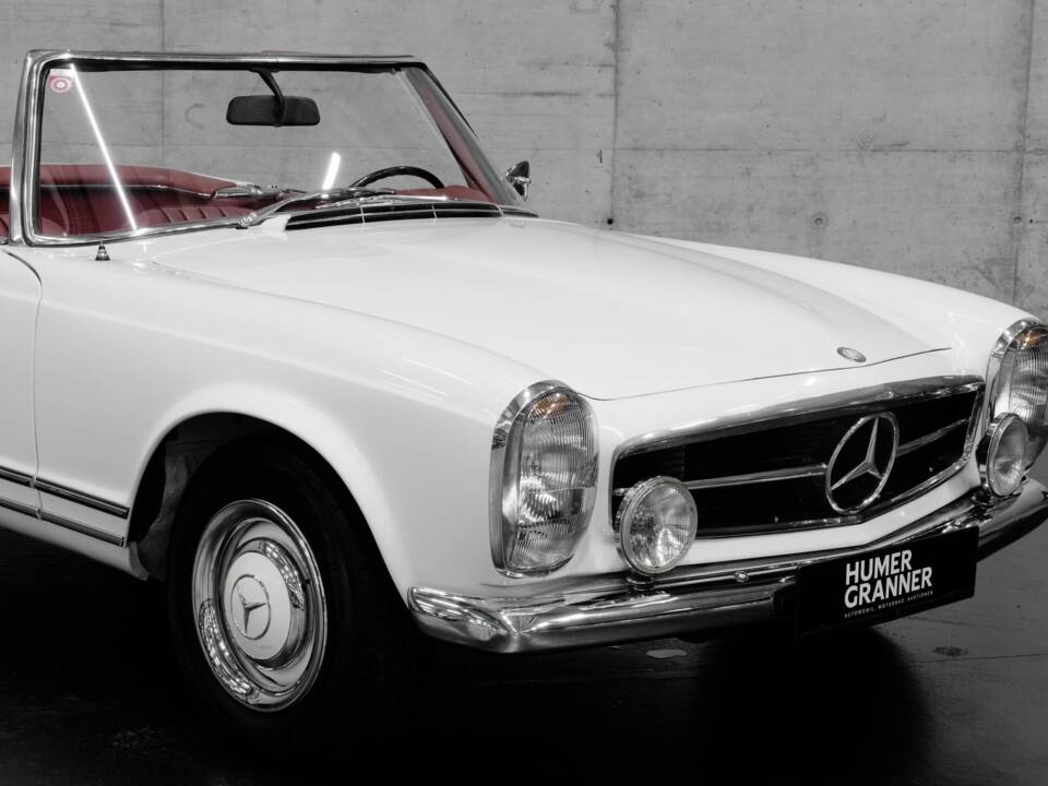 Immagine 13/40 di Mercedes-Benz 230 SL (1966)