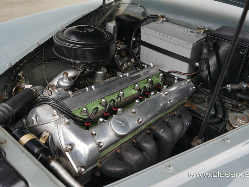 Image 10/25 of Jaguar Mk VIII (1958)