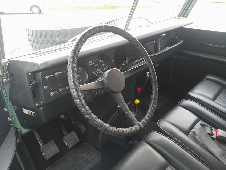 Immagine 20/29 di Land Rover 88 (1974)