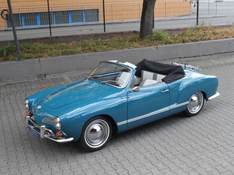 Image 2/14 de Volkswagen Karmann Ghia 1200 (1965)