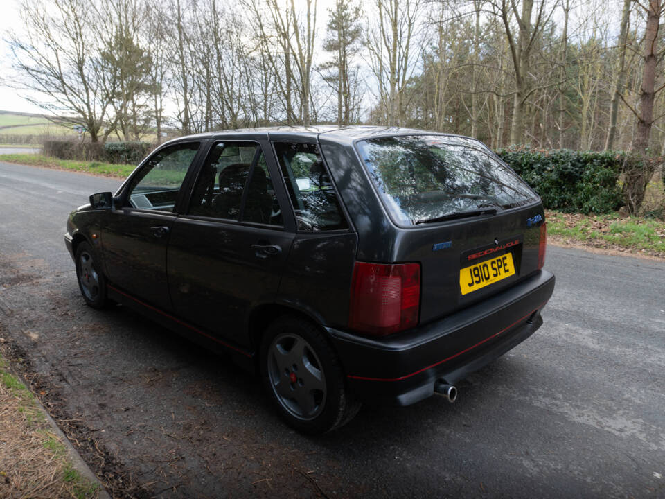 Immagine 4/17 di FIAT Coupé 2.0 16V (1992)