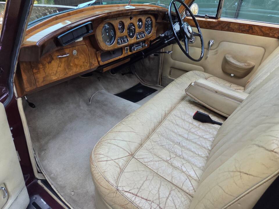 Image 25/52 of Rolls-Royce Silver Cloud II (1962)