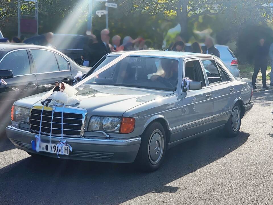 Bild 7/12 von Mercedes-Benz 300 SE (1986)