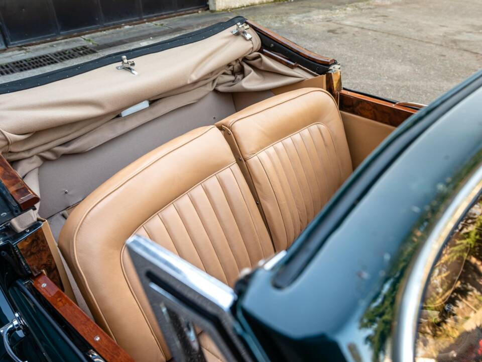 Image 19/41 of Jaguar XK 140 DHC (1955)