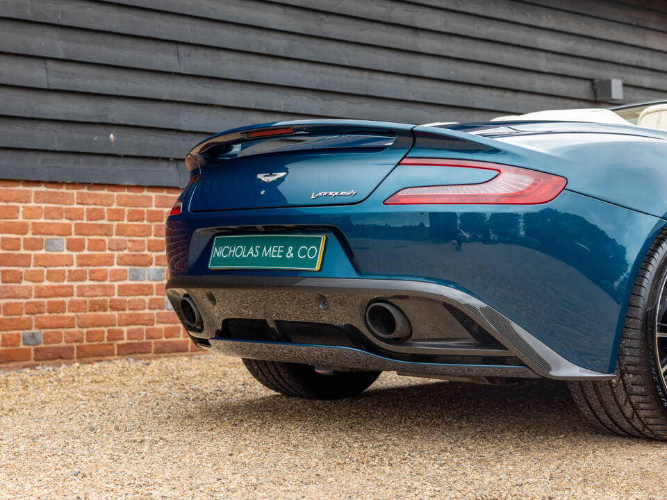 Image 31/68 of Aston Martin Vanquish Volante (2014)