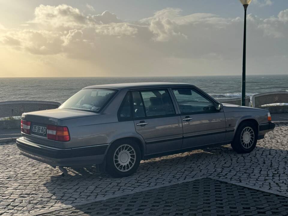 Image 19/22 de Volvo 960 2,0i Turbo 16v (1992)
