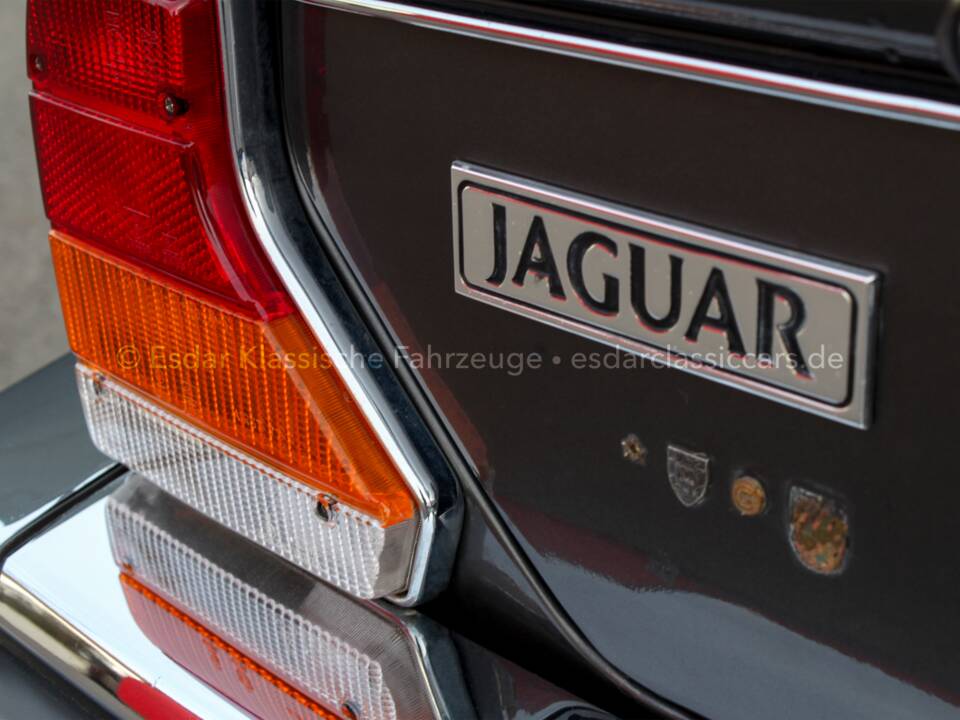 Immagine 44/46 di Jaguar XJ 12 (1986)