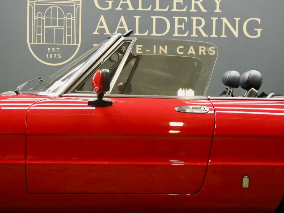 Afbeelding 24/50 van Alfa Romeo Spider Veloce 2000 (1982)