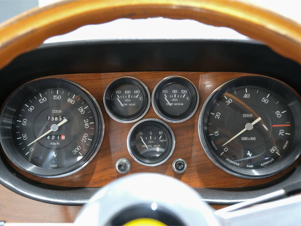 Imagen 13/26 de Ferrari 365 GT 2+2 (1970)