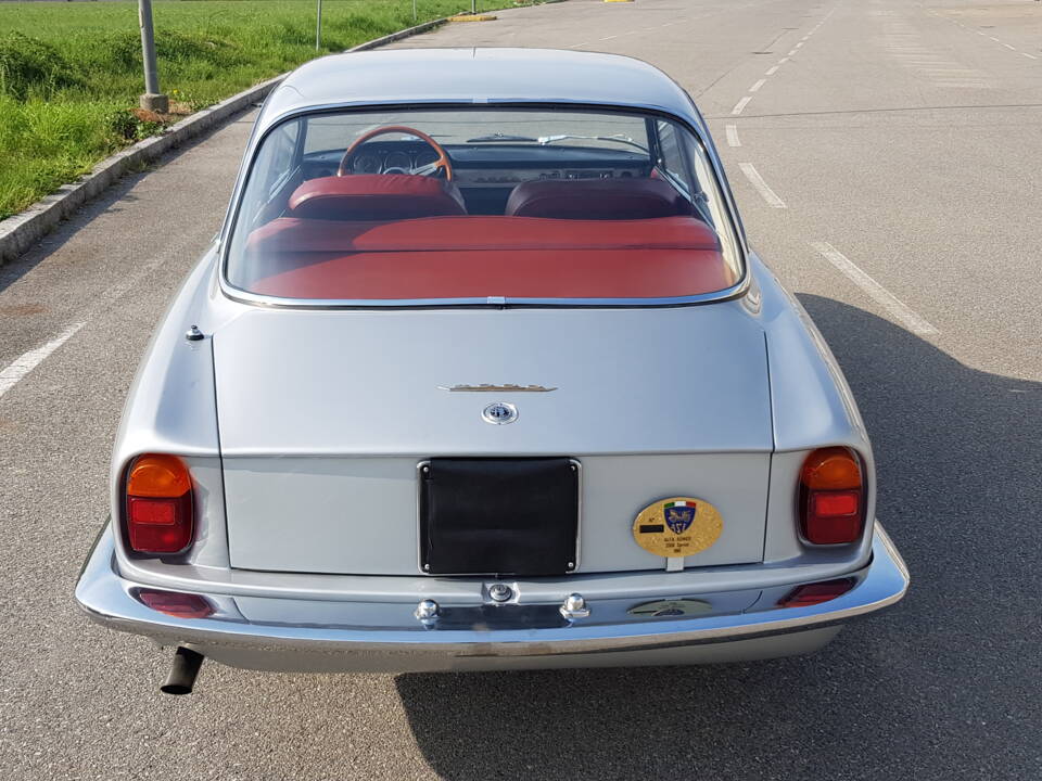 Image 4/41 de Alfa Romeo 2000 Sprint (1961)