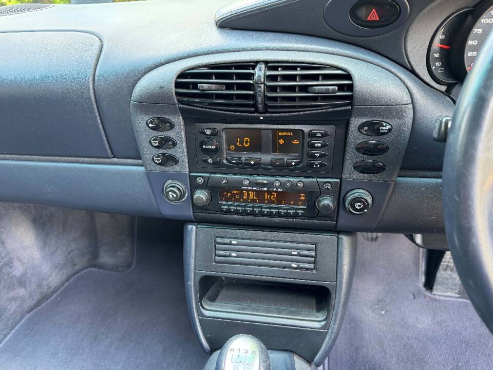Afbeelding 21/30 van Porsche 911 Carrera 4 (1999)