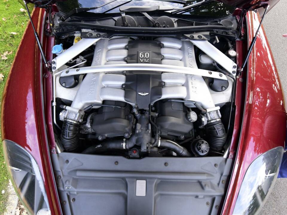 Bild 22/50 von Aston Martin DB 9 (2005)