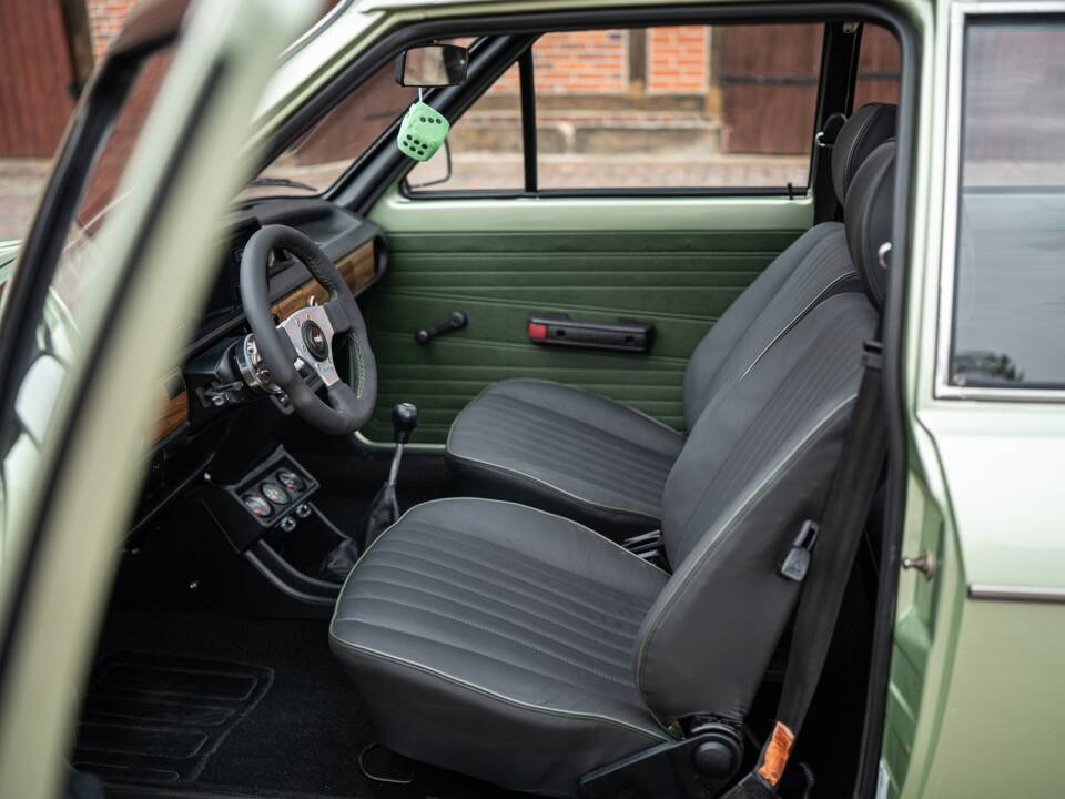 Image 21/40 of Volkswagen Polo I 1.1 (1980)