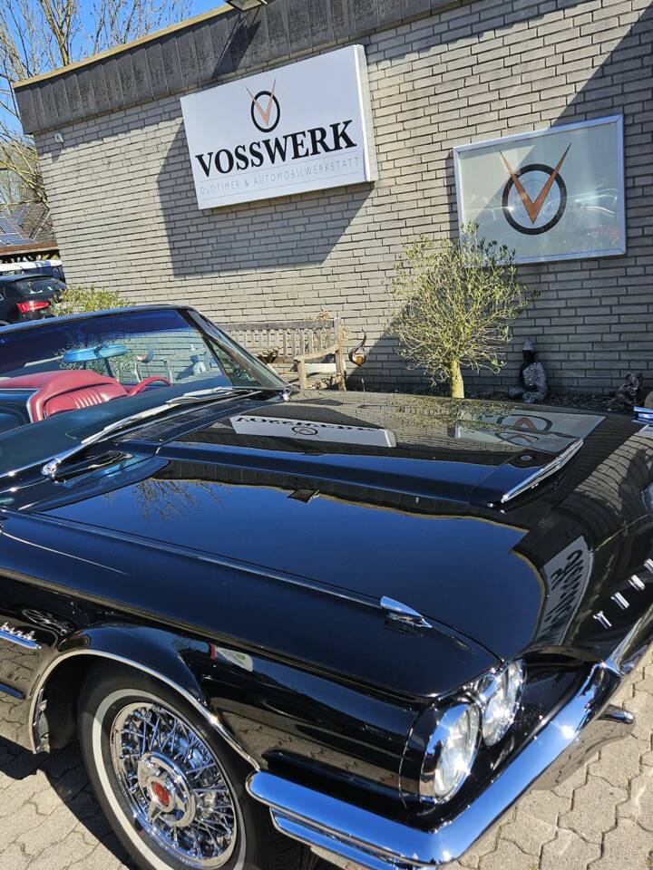 Image 2/24 of Ford Thunderbird (1964)
