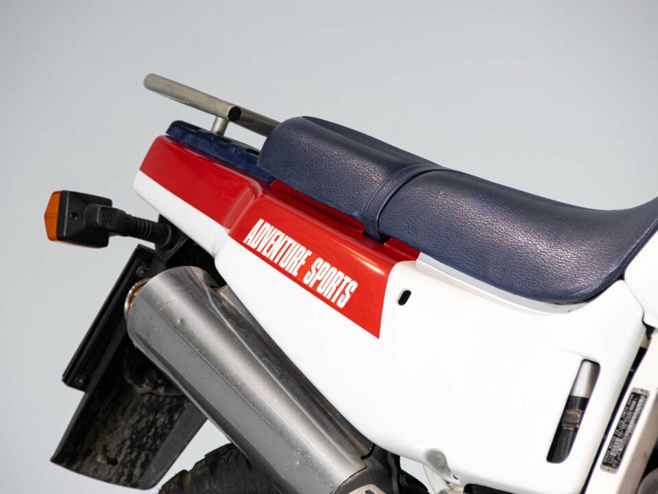 Bild 28/50 von Honda DUMMY (1989)
