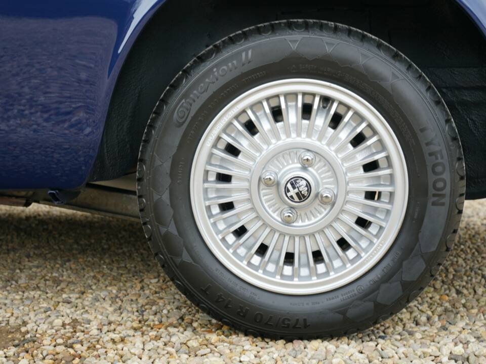 Bild 10/50 von Alfa Romeo 2000 GTV (1974)