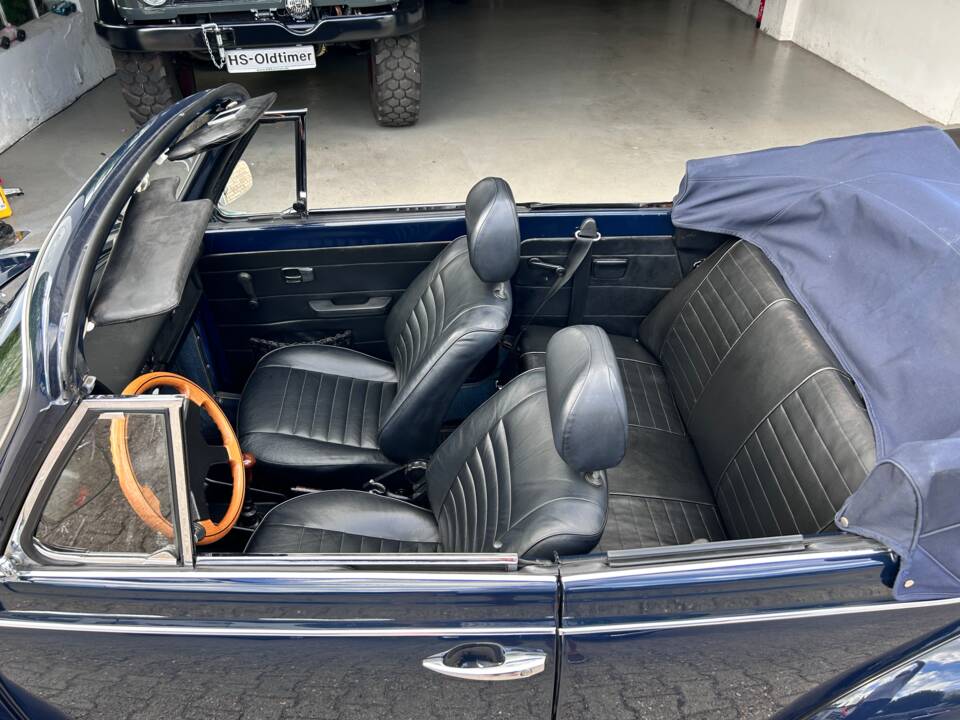 Bild 19/26 von Volkswagen Käfer 1303 LS (1978)