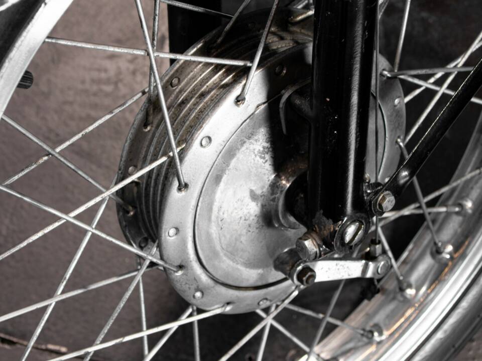 Image 48/50 of Gilera 150 Sport (1954)