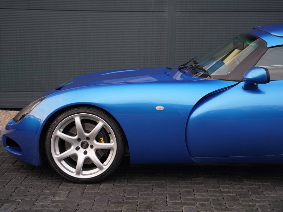 Image 25/50 of TVR T350 C (2005)