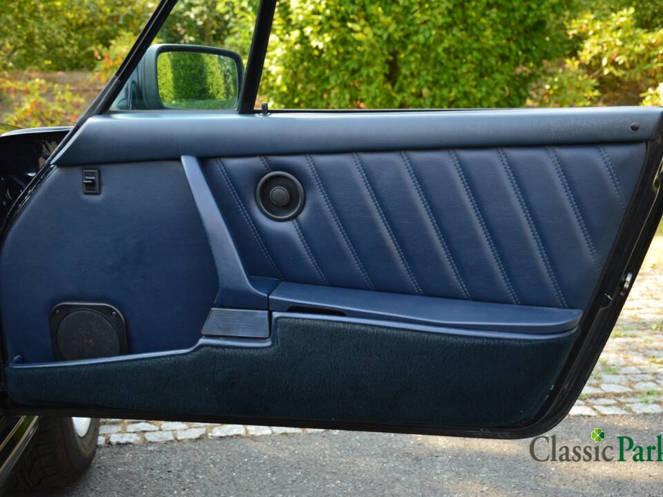 Bild 31/50 von Porsche 911 Carrera 3.2 (1986)