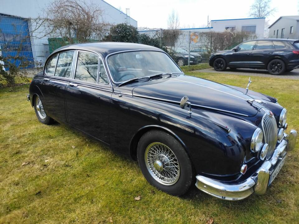 Imagen 3/8 de Jaguar Mk II 2.4 (1963)