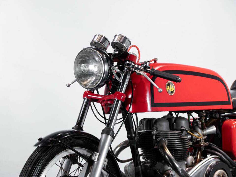 Immagine 40/50 di A.J.S. DUMMY (1960)