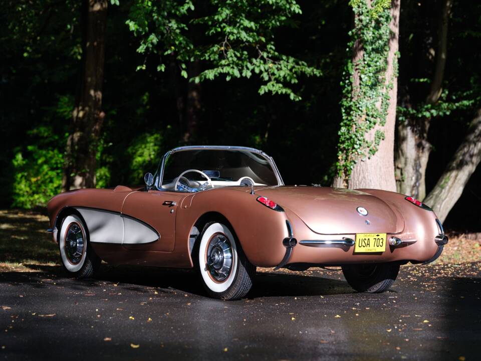 Image 8/36 of Chevrolet Corvette (1956)