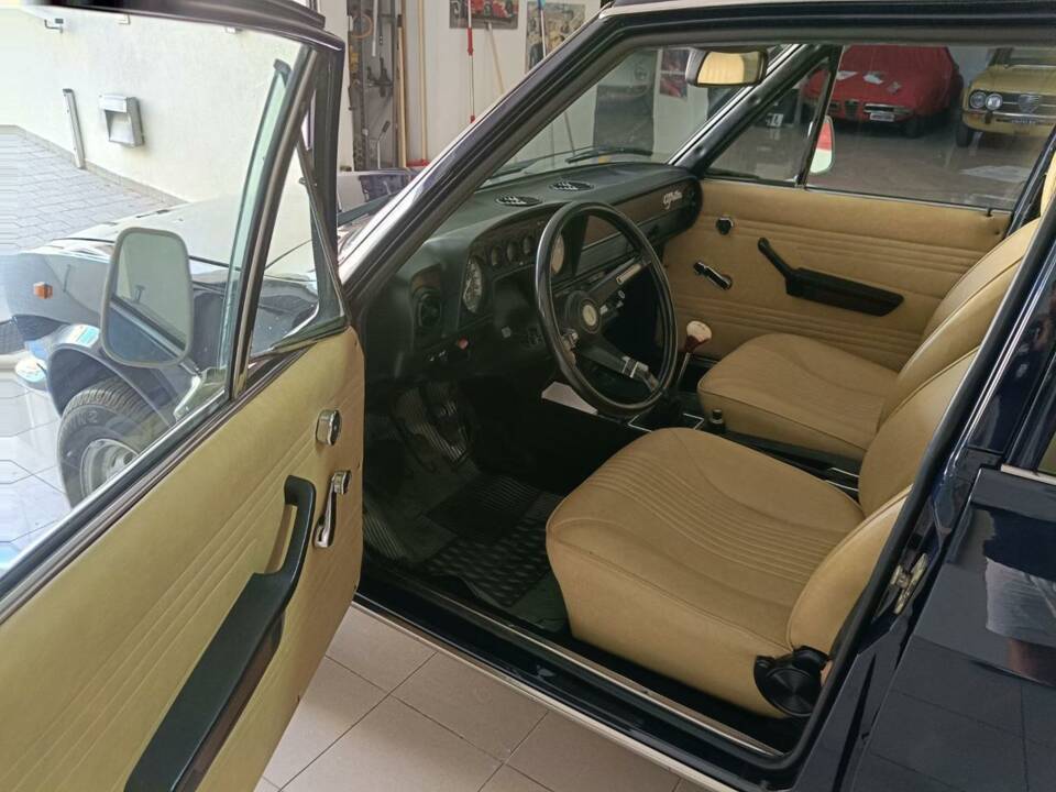 Bild 15/50 von Alfa Romeo Alfetta 1.6 (1979)