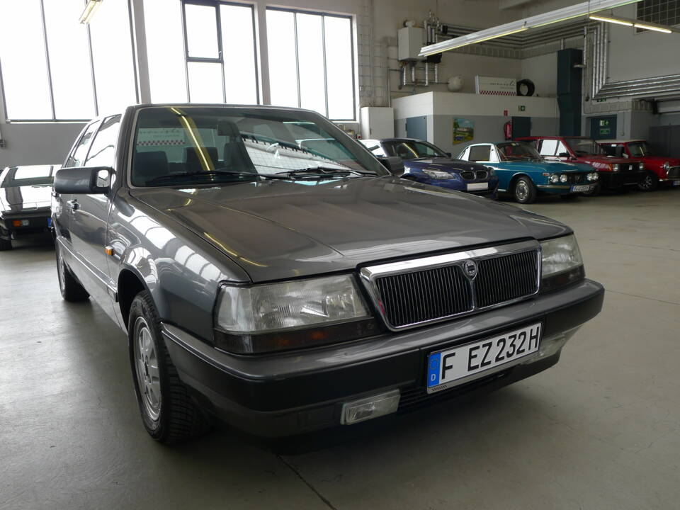 Immagine 31/32 di Lancia Thema I.E. (1991)