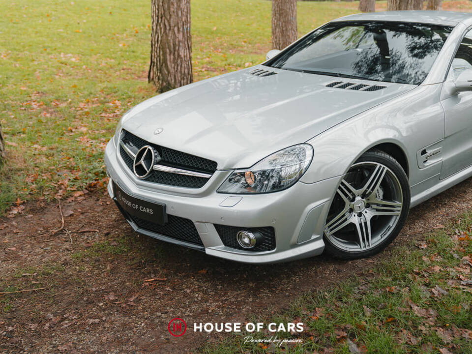 Image 16/43 de Mercedes-Benz SL 63 AMG (2008)