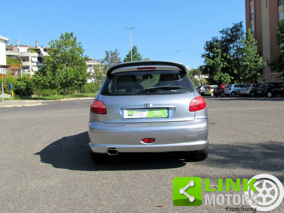 Imagen 6/10 de Peugeot 206 2.0 (2000)